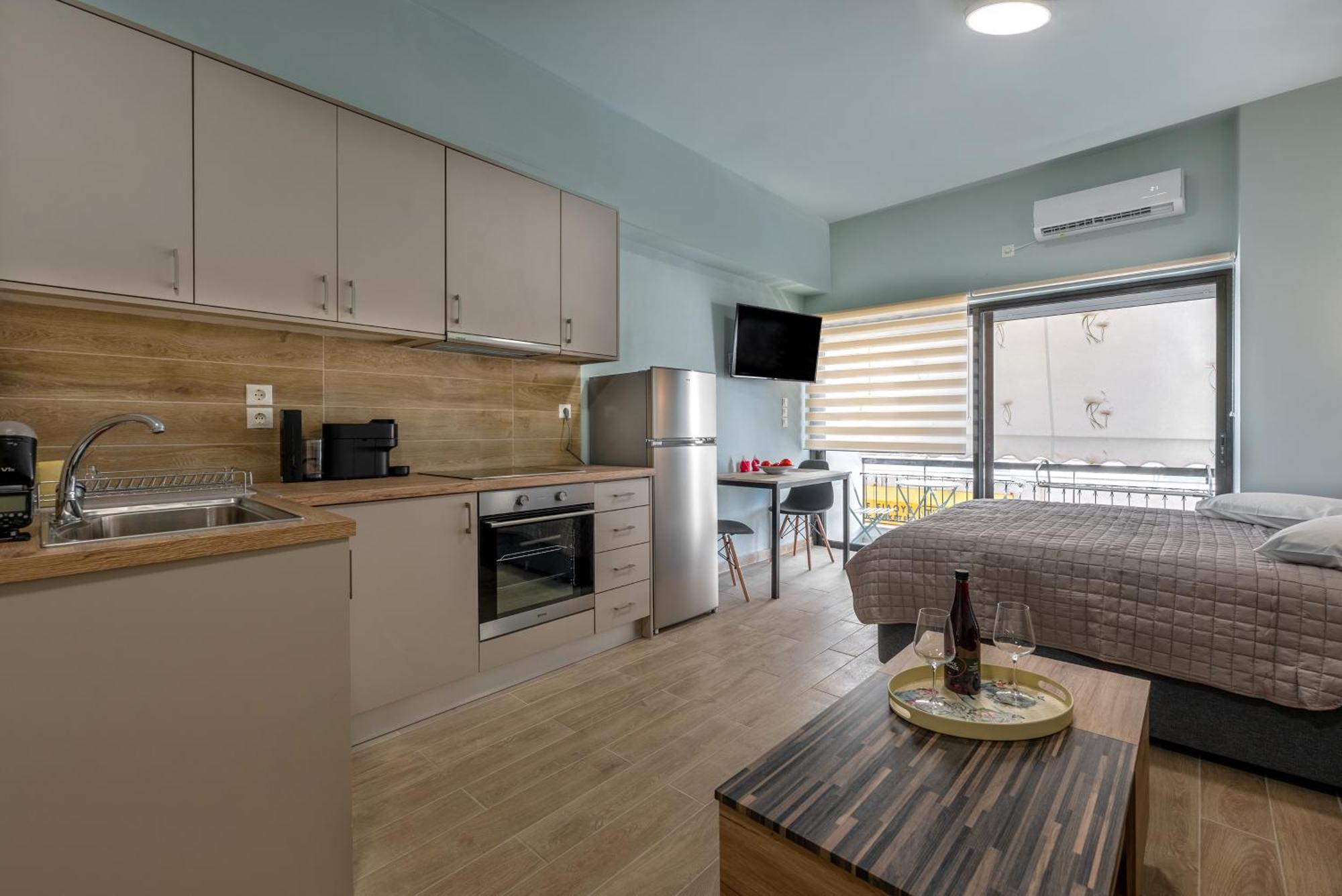 Apartment St *